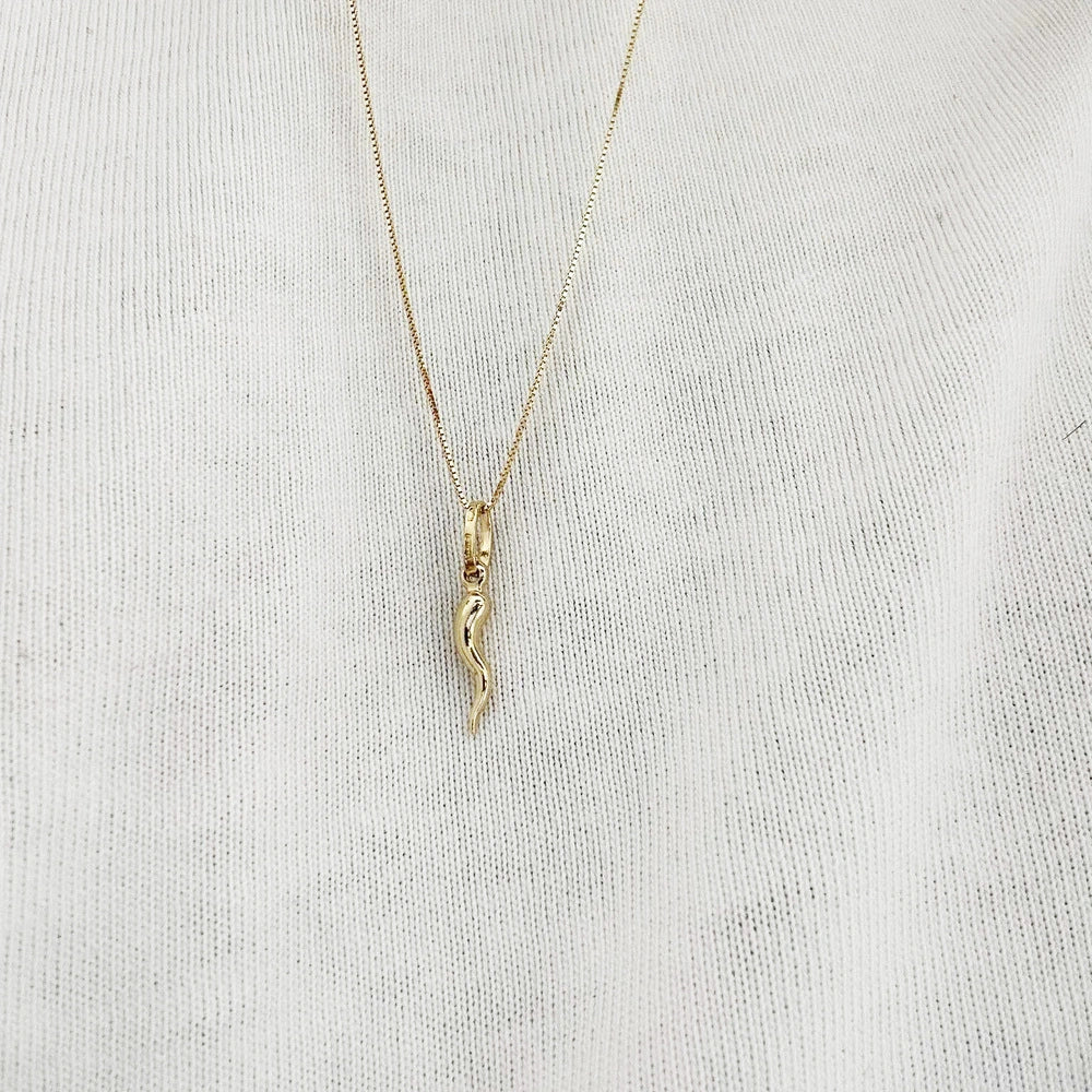 Collana con Corno in Oro 18 Kt