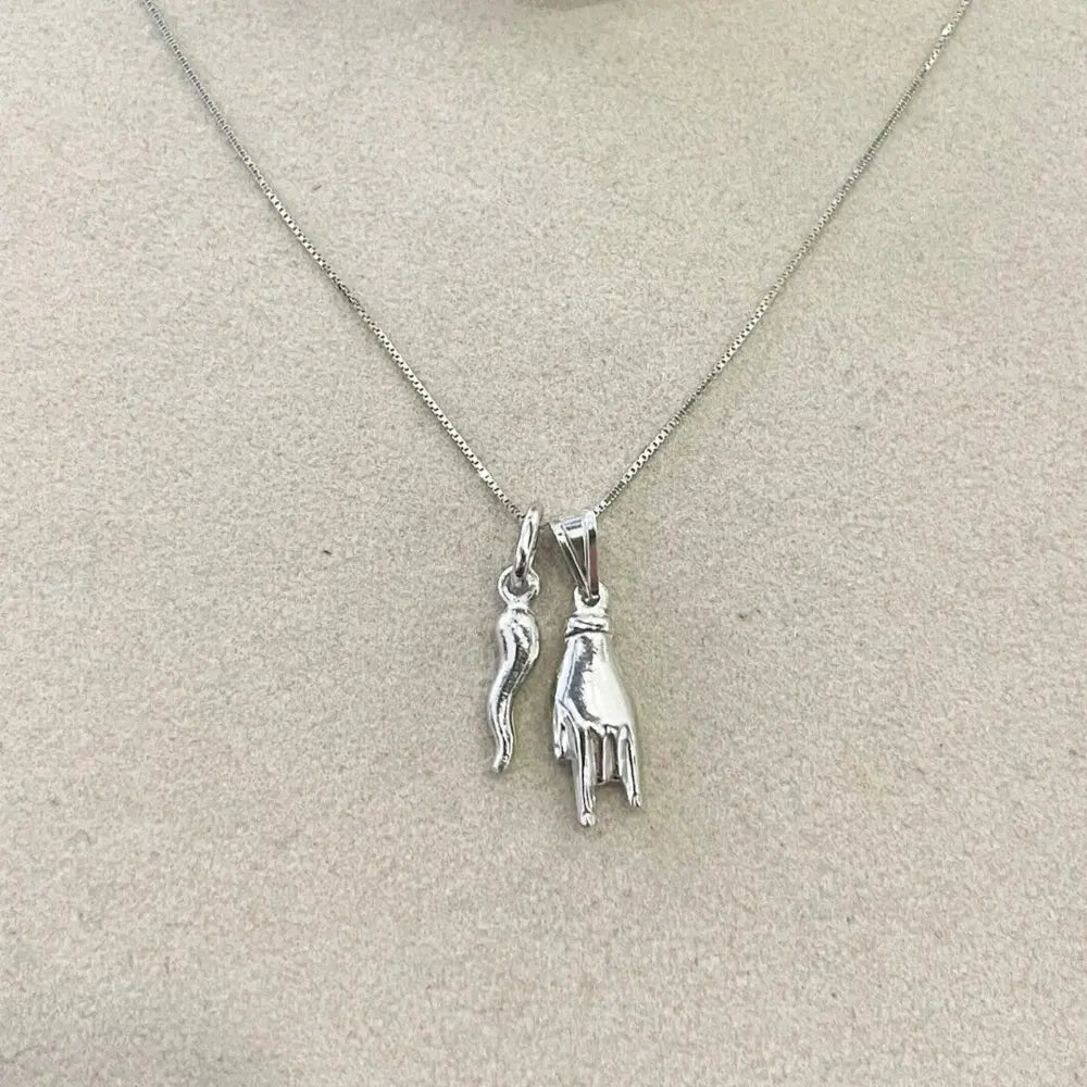 collana mano corna e cornetto