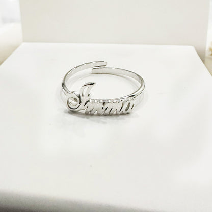 anello con nome in argento