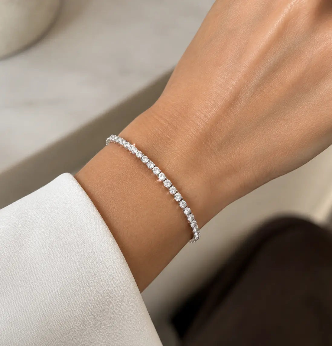Bracciale permanente saldato al polso per evento