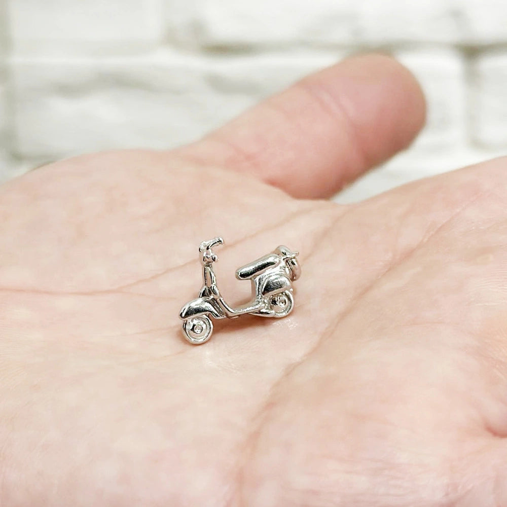 ciondolo vespa moto argento