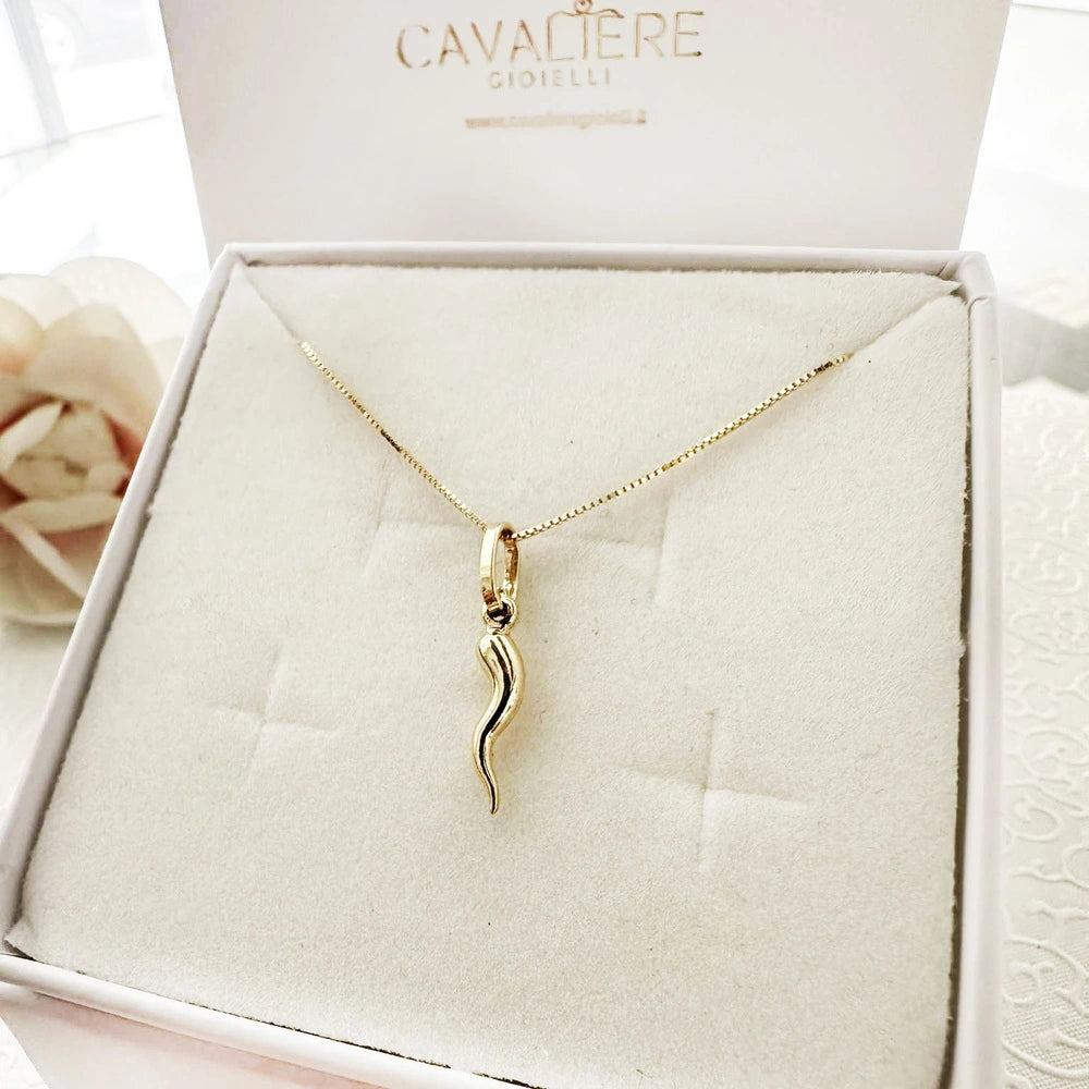 Collana con Corno in Oro 18 Kt