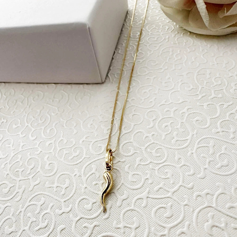 Collana con Corno in Oro 18 Kt